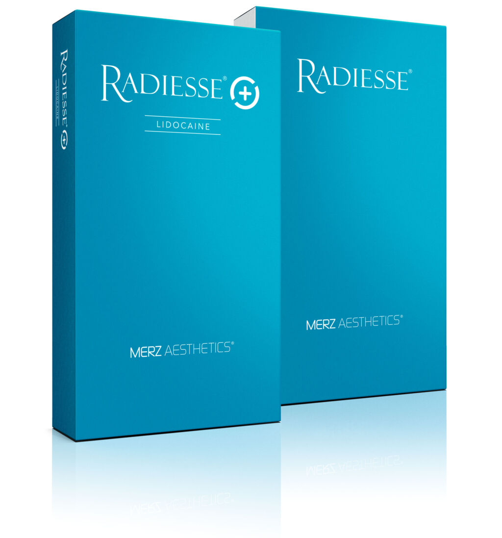 Blaue Verpackungen der Radiesse®-Produkte von Merz Aesthetics®.